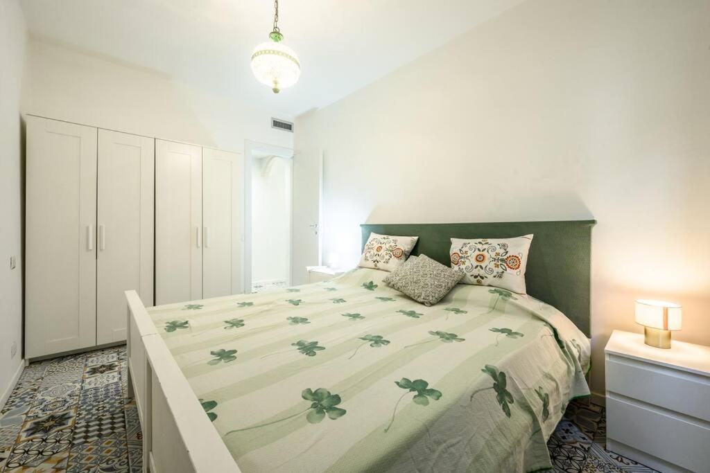 Le Finestre Sul Borgo 2 Apartment Parma Ngoại thất bức ảnh